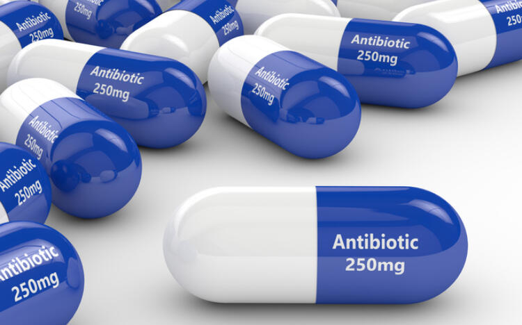 Antibiotics, antibiotic resistance and childhood respiratory tract infections