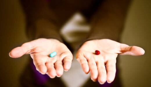 Getty Images-154902903-red-and-blue-pill-resize