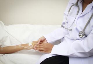 Post operative pain and vomiting