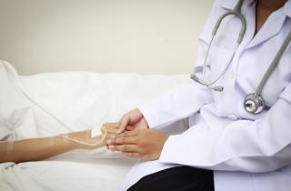 Post operative pain and vomiting